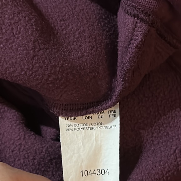 Like new purple Puma hoodie size Med. 70% cotton and 30 % polyester. - Picture 3 of 3